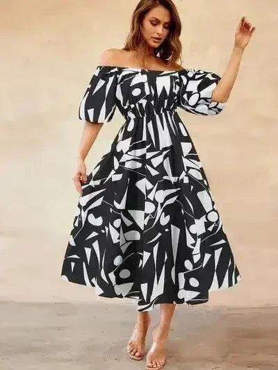 Robe imprimée à épaules dénudées et manches ballon