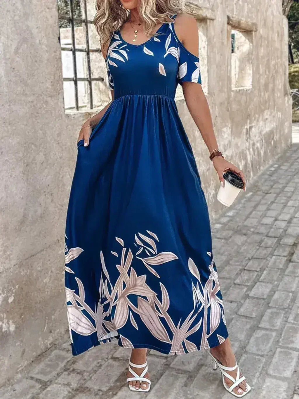 Robe imprimée à épaules dénudées