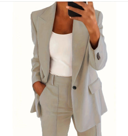 Costume deux pièces avec blazer à revers et pantalon slim – 10 couleurs TP–5TG