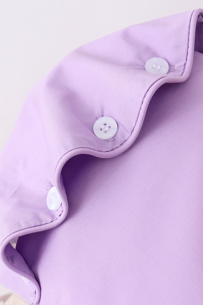 Bonnet violet à volants et nœud