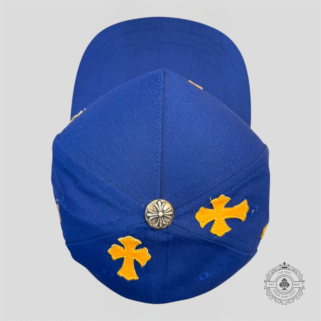 Casquette Chrome Hearts à écussons croix bleue/or