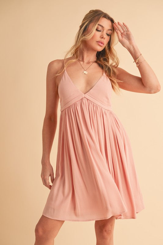Mini robe d'été à décolleté plongeant froncé pour femme – Sexy, flatteuse et parfaite pour les occasions spéciales
