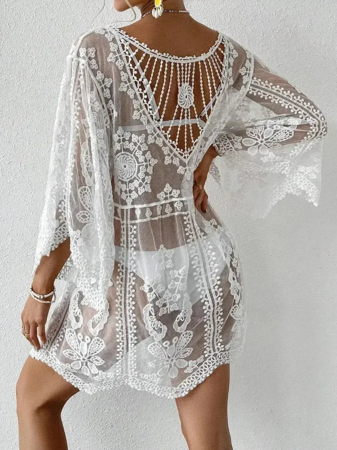 Cache-maillot col rond en dentelle