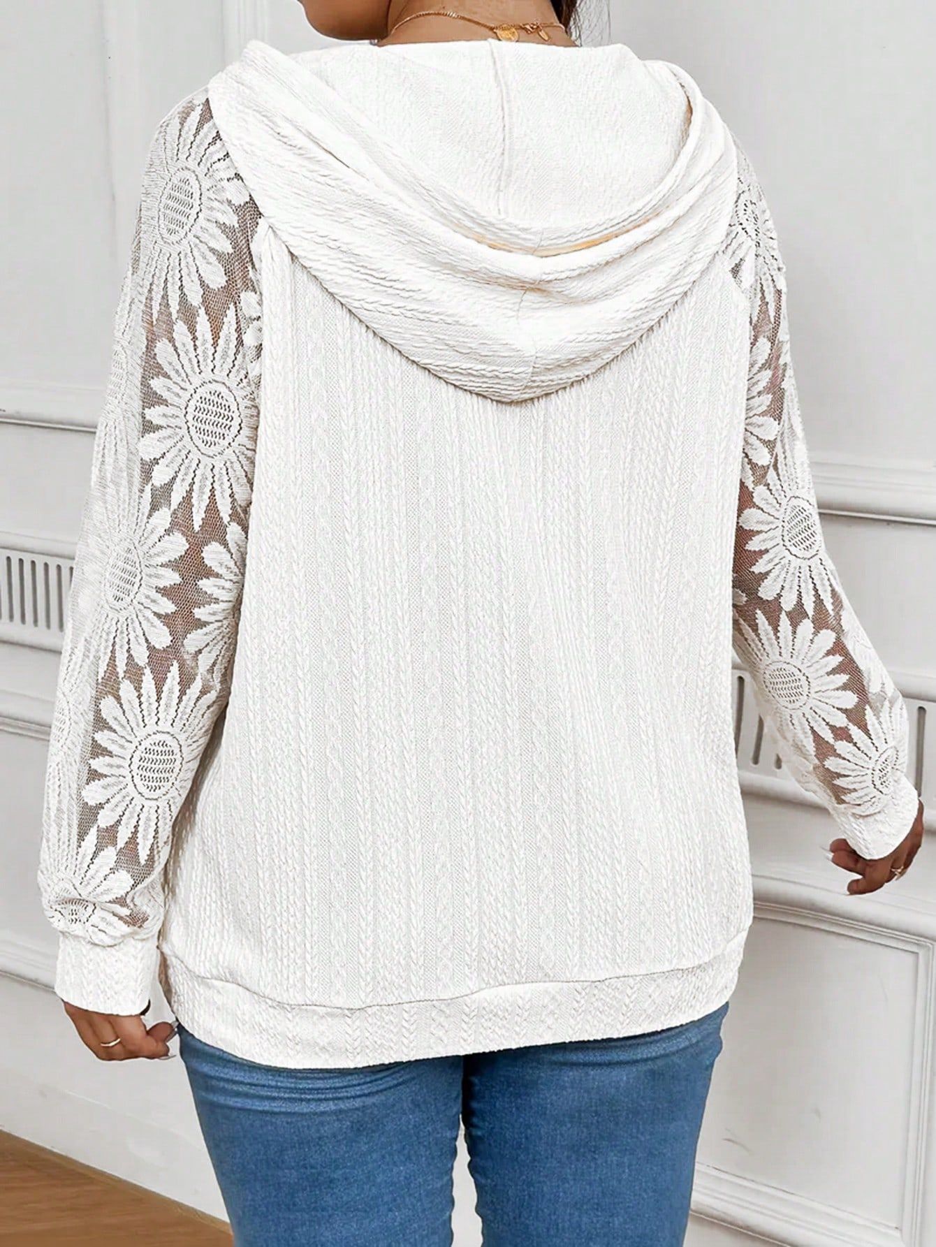 Pull à manches longues, col rond, ajouré avec empiècements en dentelle pour femme – Blanc