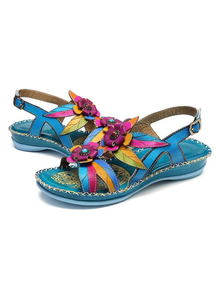 Sandales en cuir brodées de fleurs vintage