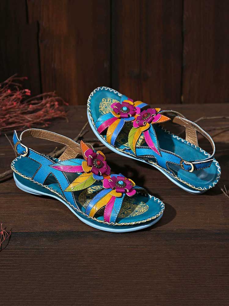 Sandales en cuir brodées de fleurs vintage