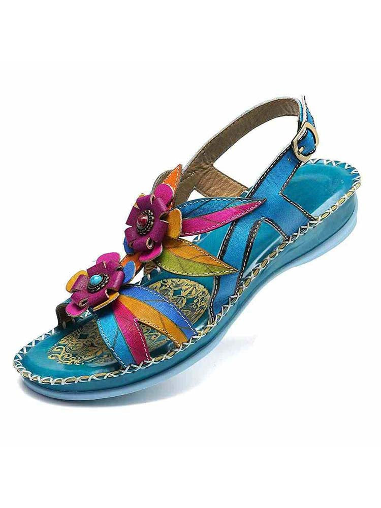 Sandales en cuir brodées de fleurs vintage