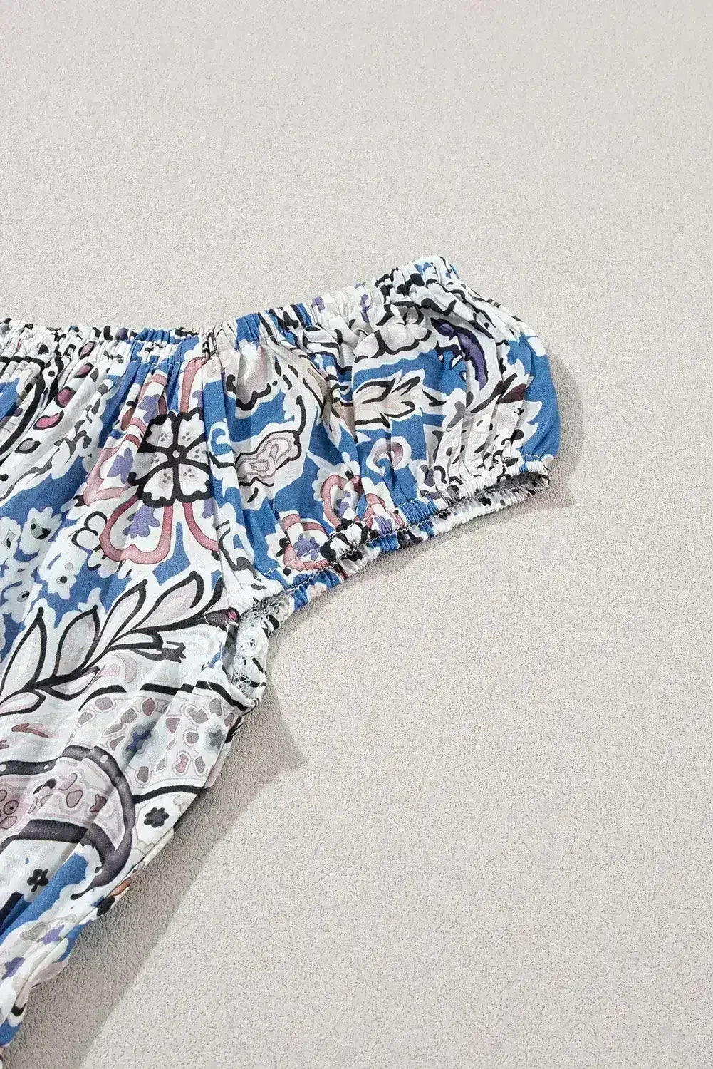 Robe longue bohème à imprimé cachemire bleu et épaules dénudées