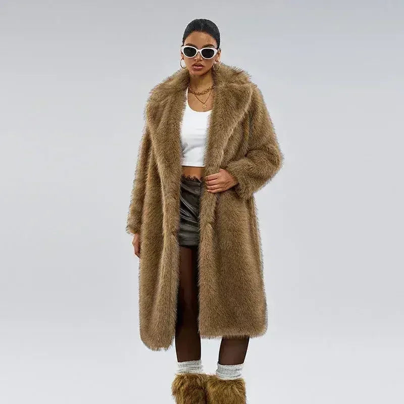 Manteau long en fausse fourrure Royal – Édition 25