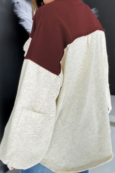 Veste moderne pour femme avec col contrastant unique, poches et fermeture boutonnée