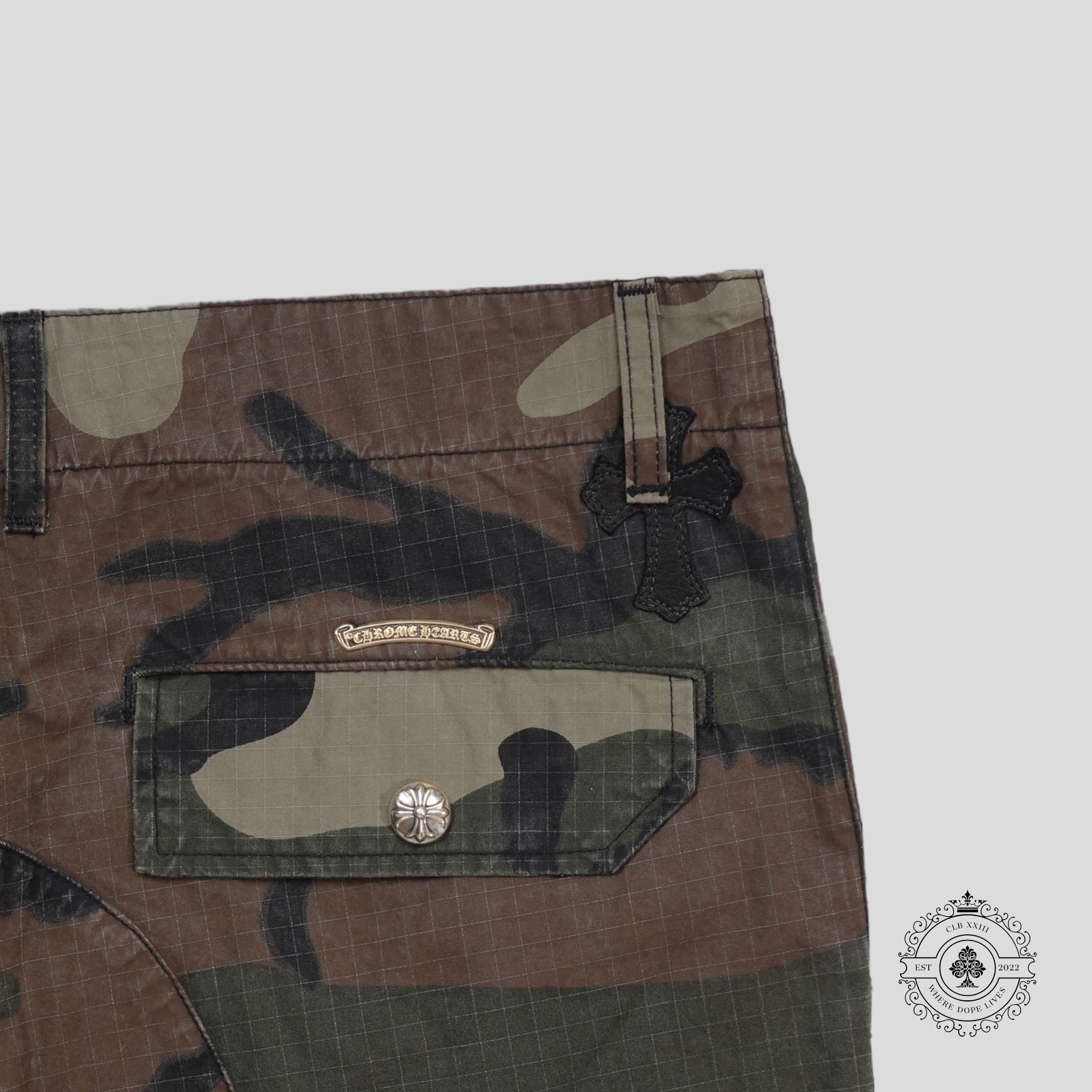 Shorts en toile Chrome Hearts Cross Patch motif camouflage