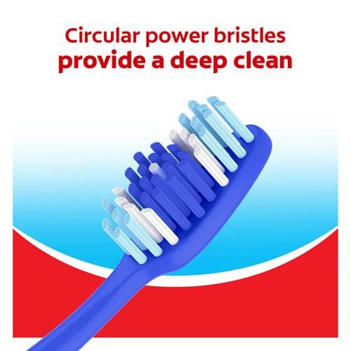 Brosse à dents Colgate Extra Clean, lot de brosses à dents à poils moyens, brosses à dents pour adultes à poils moyens avec manche ergonomique et brins circulaires, aide à éliminer les taches de surface, paquet de 6