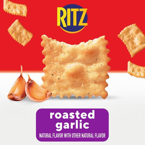 Biscuits Ritz Toasted Chips saveur ail rôti, snacks pour les fêtes, 230 g