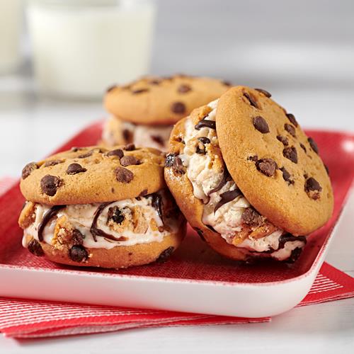 Chips Ahoy! Chewy Chocolate Chip Cookies, 13 Oz