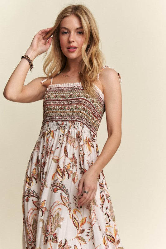 Nouvelle robe camisole d'été smockée à imprimé, encolure carrée et liens aux épaules – Robe d'été tendance, chic, féminine, confortable et stylée