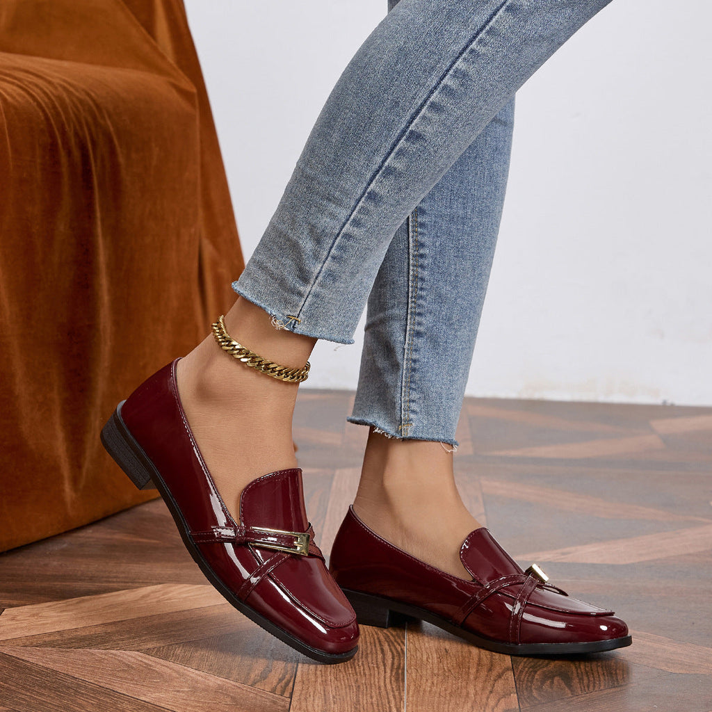 Chaussures vernies carrées pour femmes