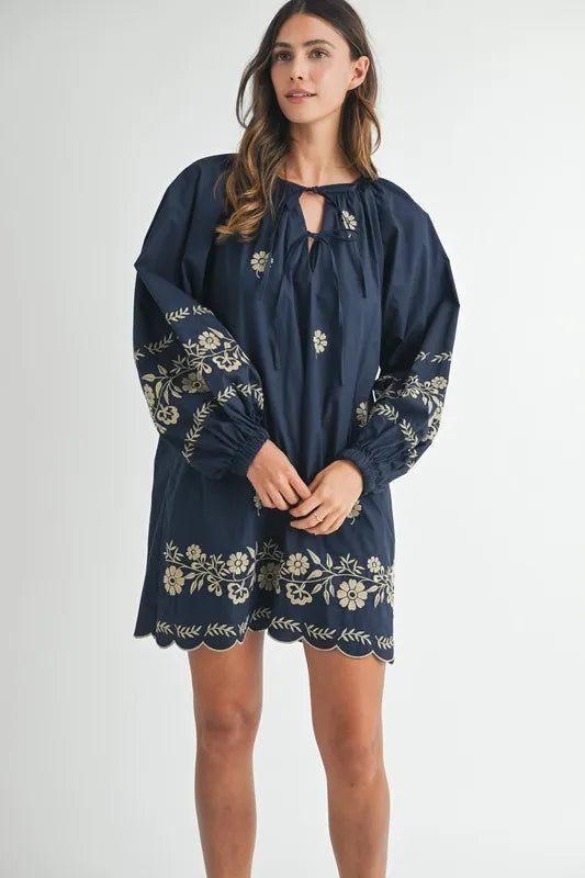 Mini-robe paysanne brodée à manches longues pour femme – Mini-robe brodée, robe paysanne à manches longues, robe bohème, robe paysanne décontractée, robe élégance intemporelle