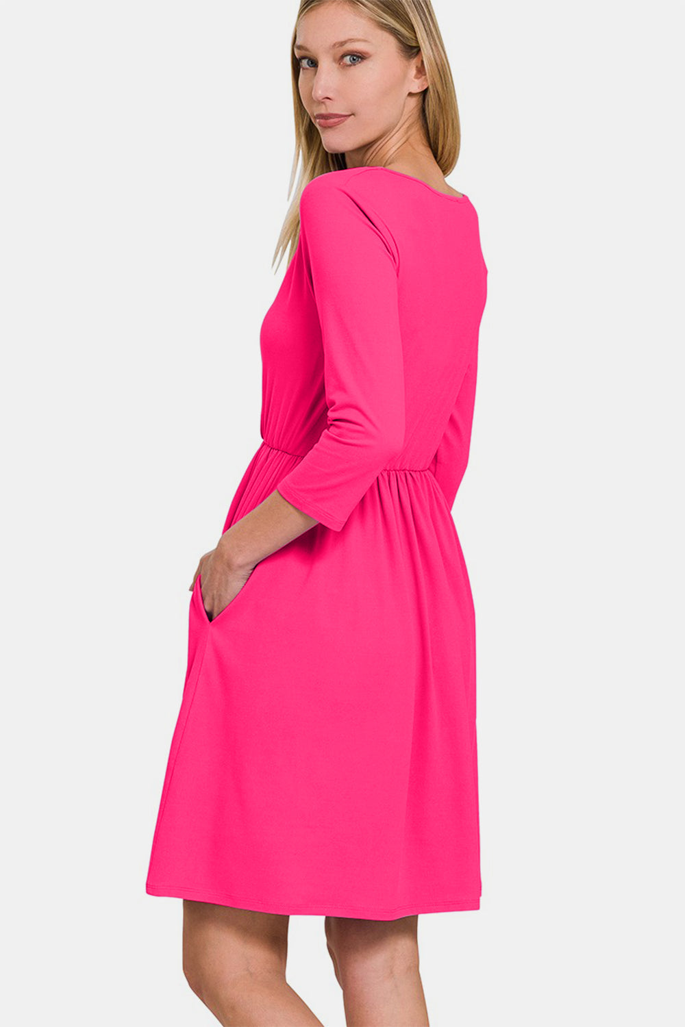 Robe cache-cœur à manches trois-quarts avec poches – Robe décolleté cache-cœur, Robe à manches trois-quarts, Robe mini avec poches, Robe cache-cœur flatteuse, Robe cache-cœur décontractée, Mini-robe élégante, Mini-robe féminine