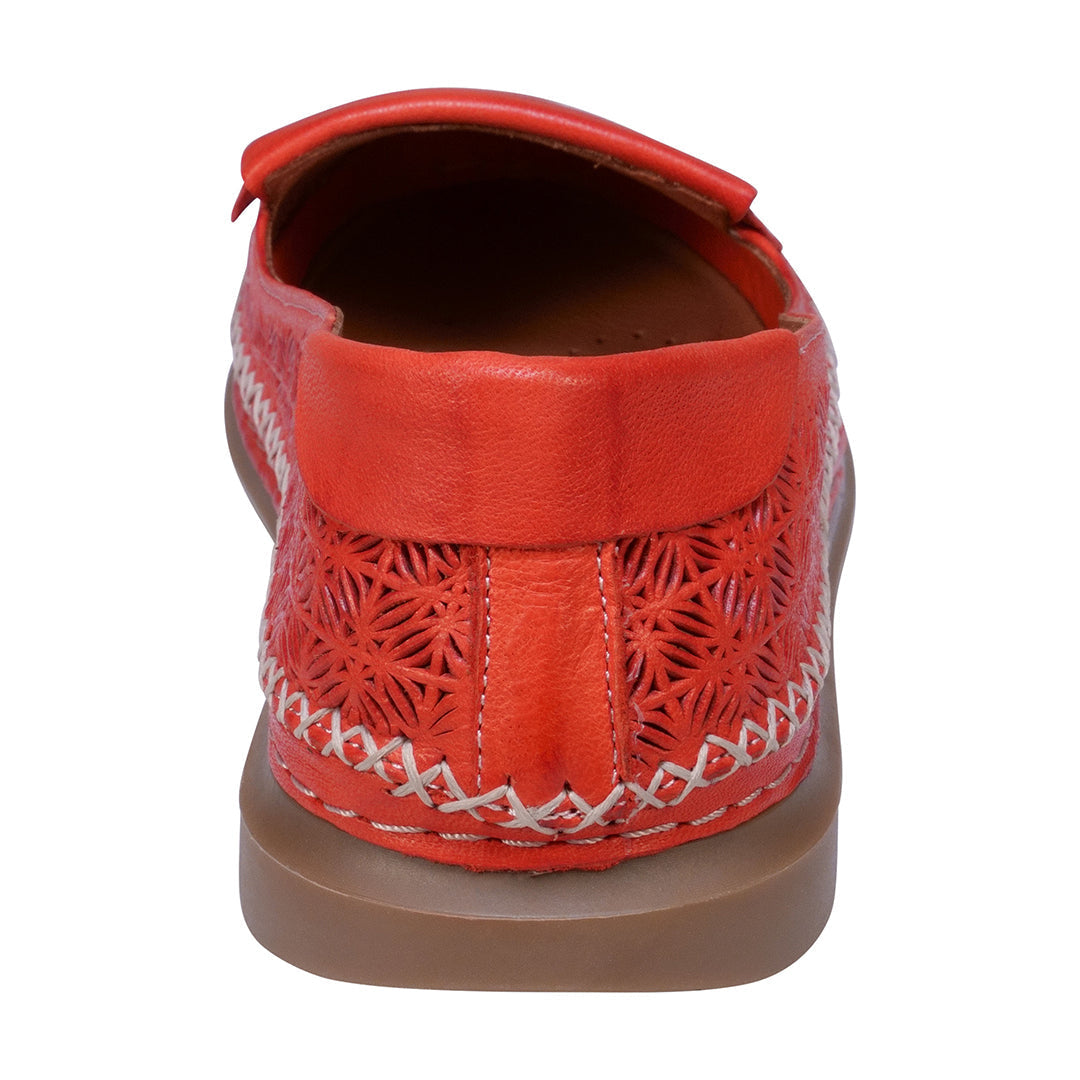 Ballerines en cuir perforé rouge gingembre