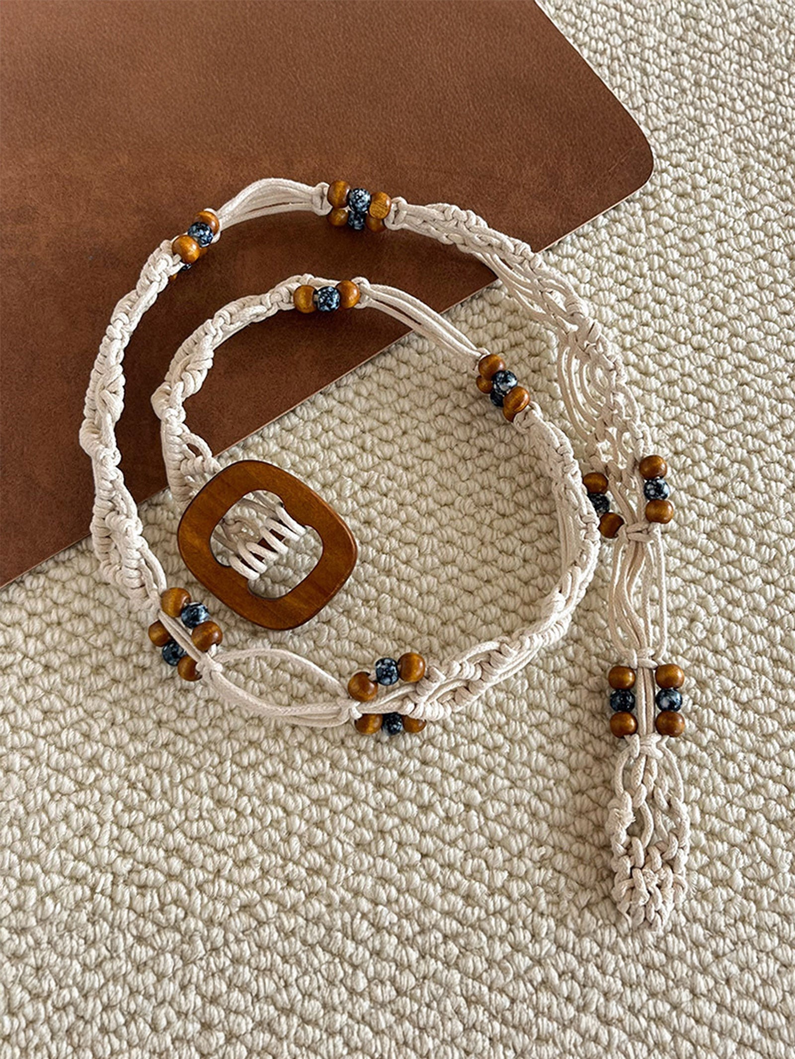 Corde de taille bohème tressée à la main en fil ciré avec boucle en bois