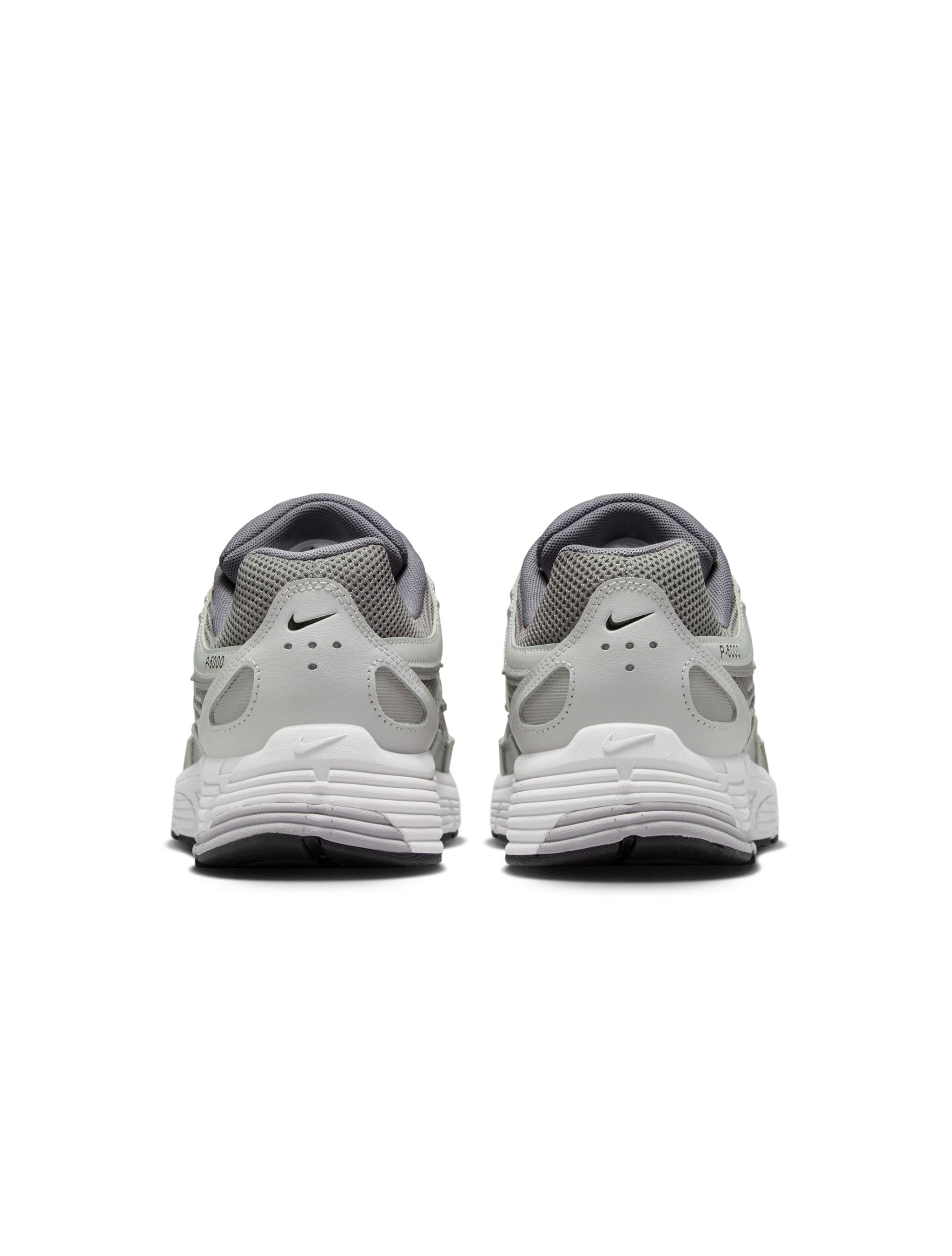 Nike Homme P-6000 - Gris atmosphère