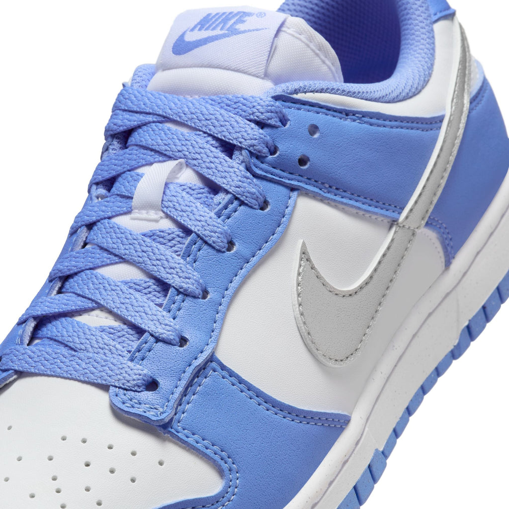 Nike Dunk Low pour femme - Royal Pulse/Argent métallisé