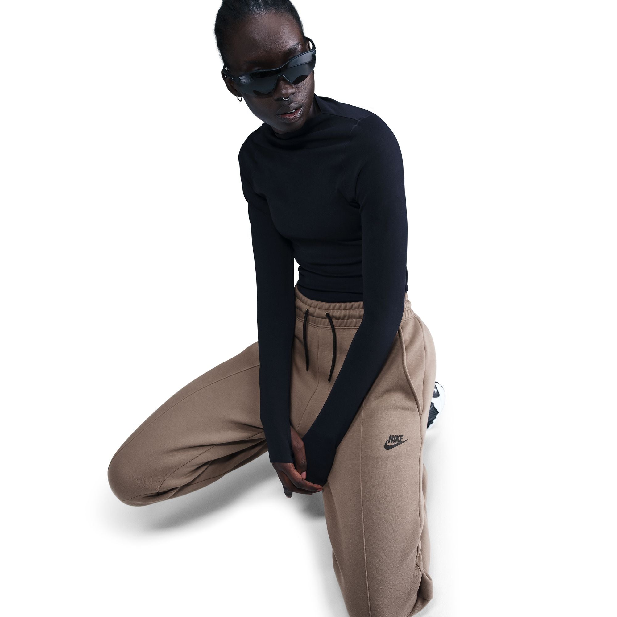 Pantalon de jogging Nike Sportswear Tech Fleece pour femme - Marron vison/Noir