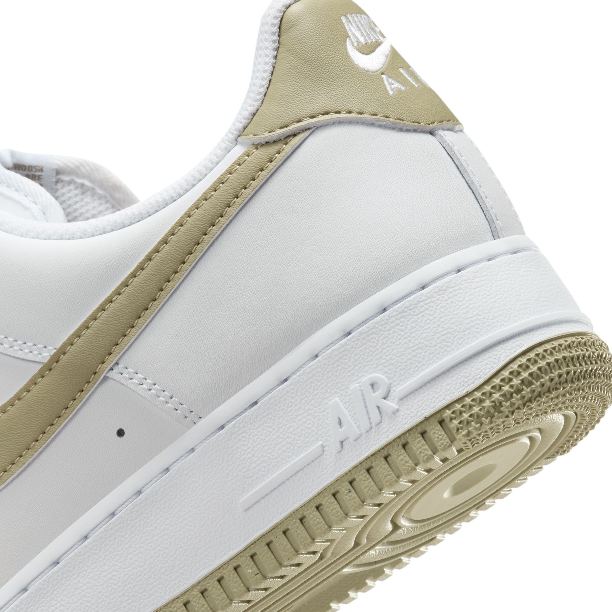 Nike Air Force 1 '07 pour Homme - Blanc/Olive neutre