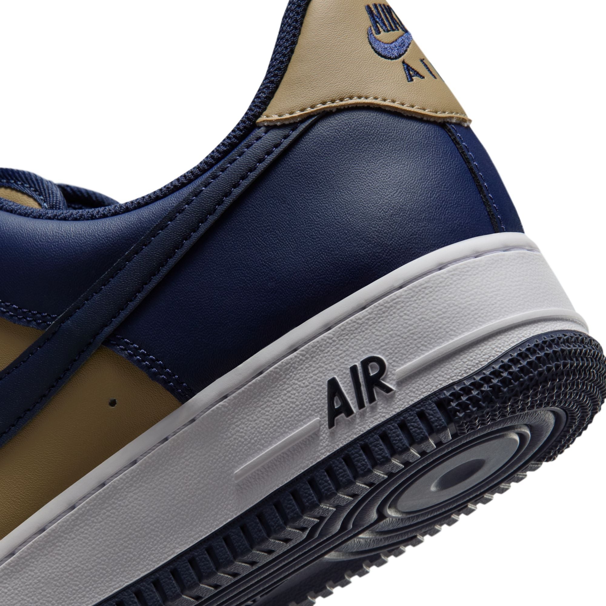 Nike Hommes Air Force 1 ’07 - Beige Parachute