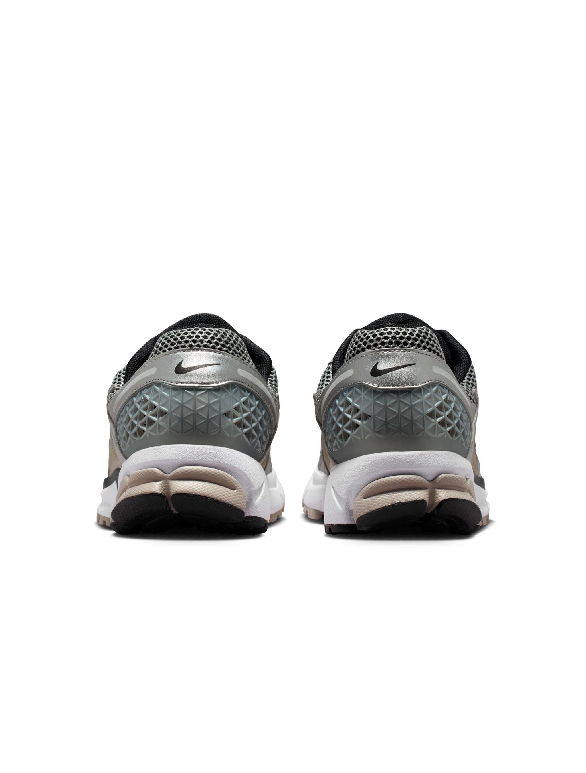Nike Zoom Vomero 5 pour Homme - Argent Métallisé