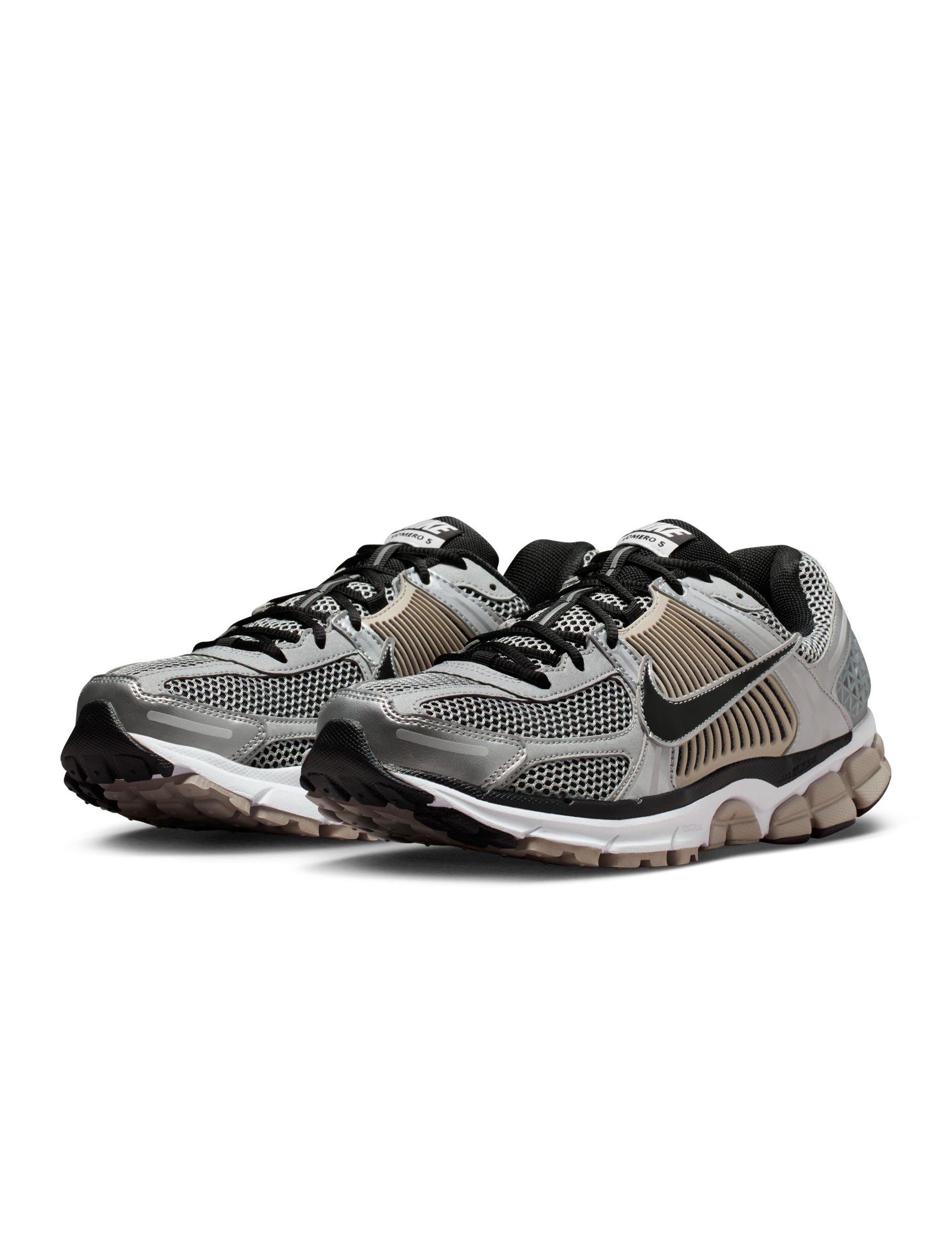 Nike Zoom Vomero 5 pour Homme - Argent Métallisé
