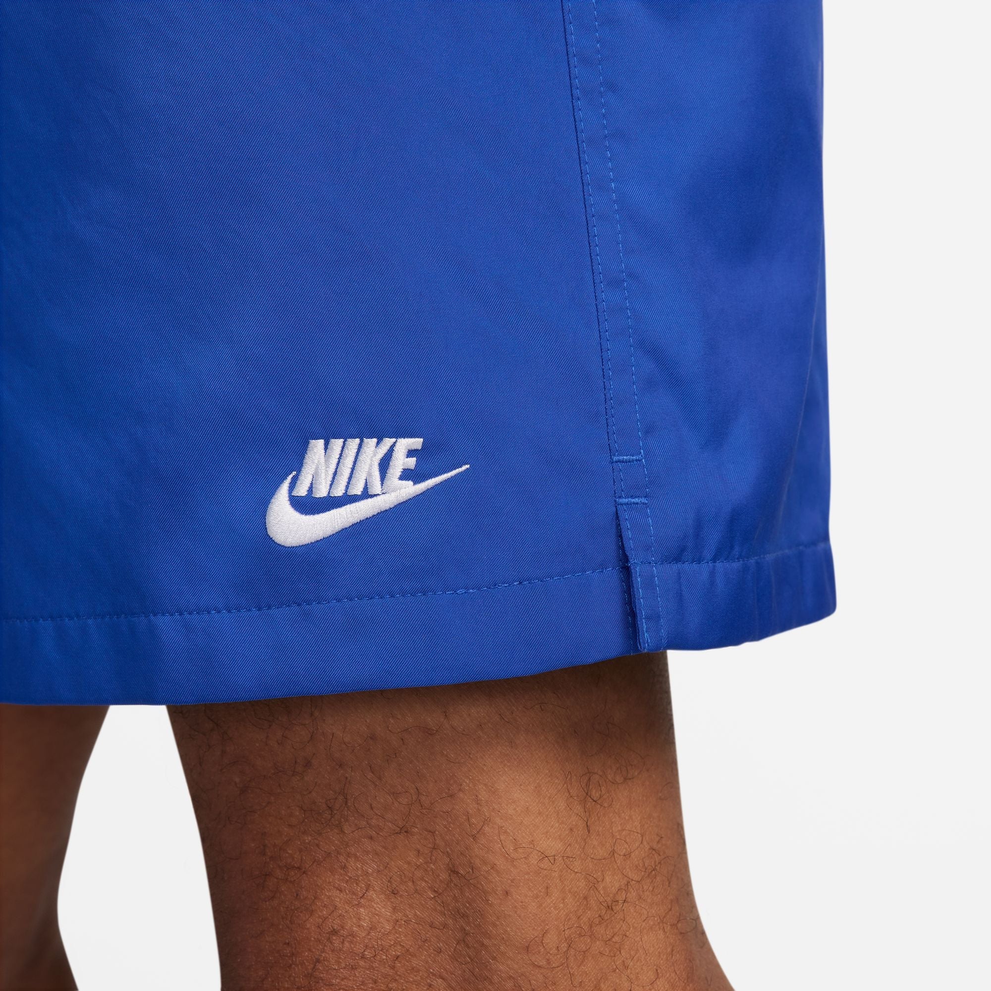 Short de sport Nike Club pour homme - Bleu roi/Blanc