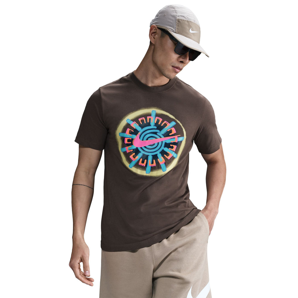 T-shirt Nike Sportswear pour Homme - Marron Nuancé