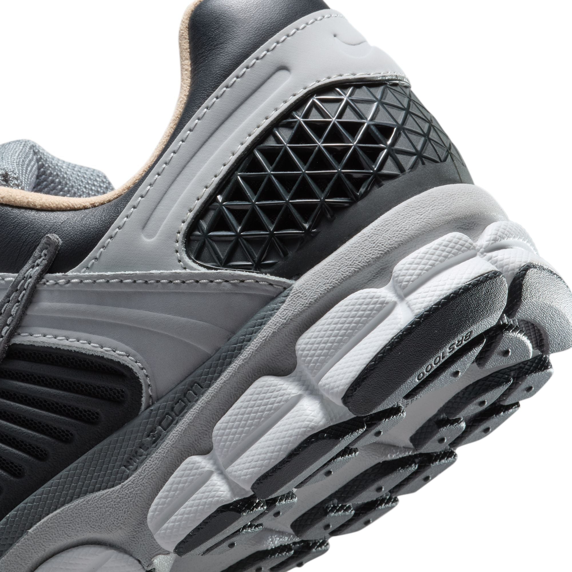 Nike Zoom Vomero 5 pour Homme - Gris Fumé