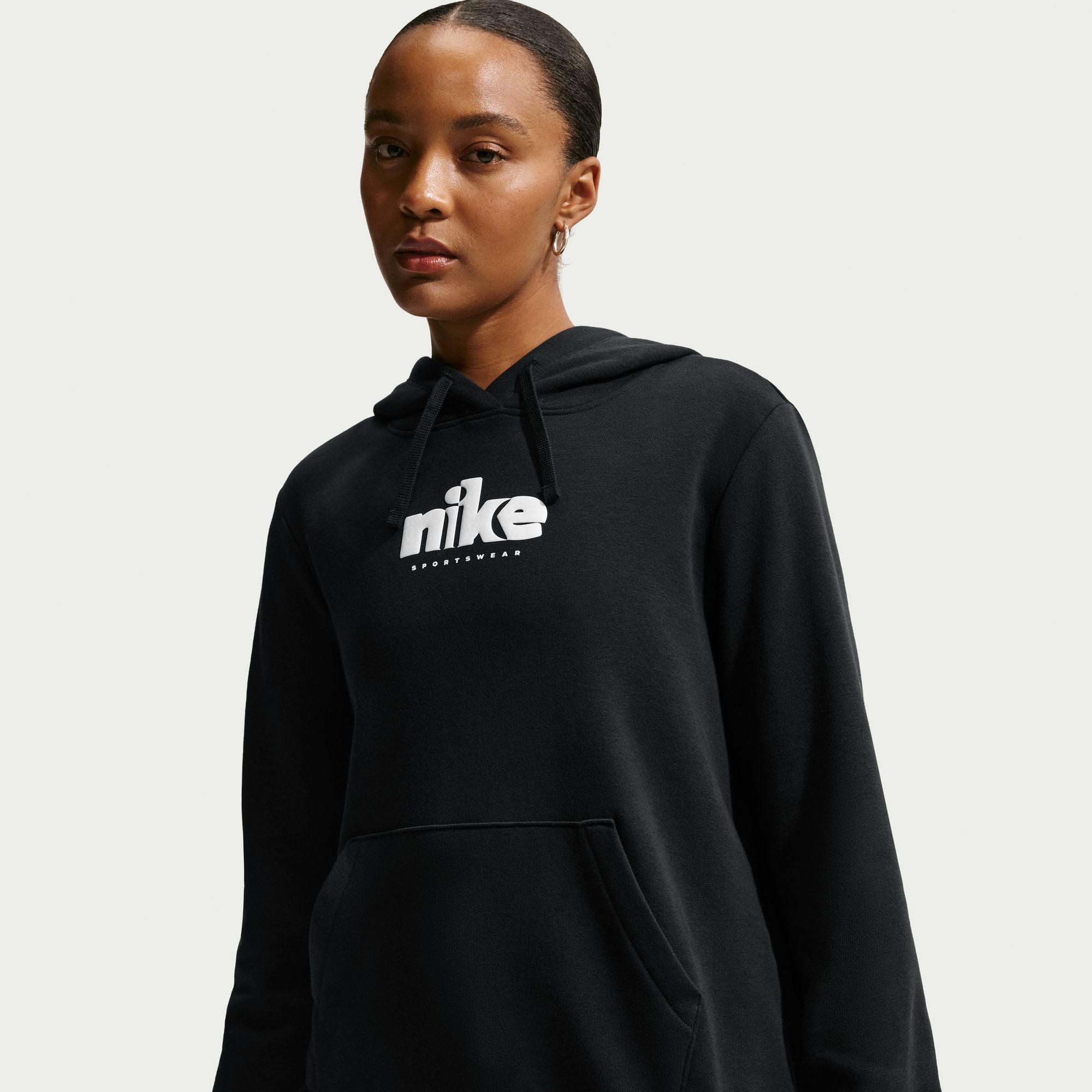 Haut à capuchon Nike en molleton à motif pour femme – Noir