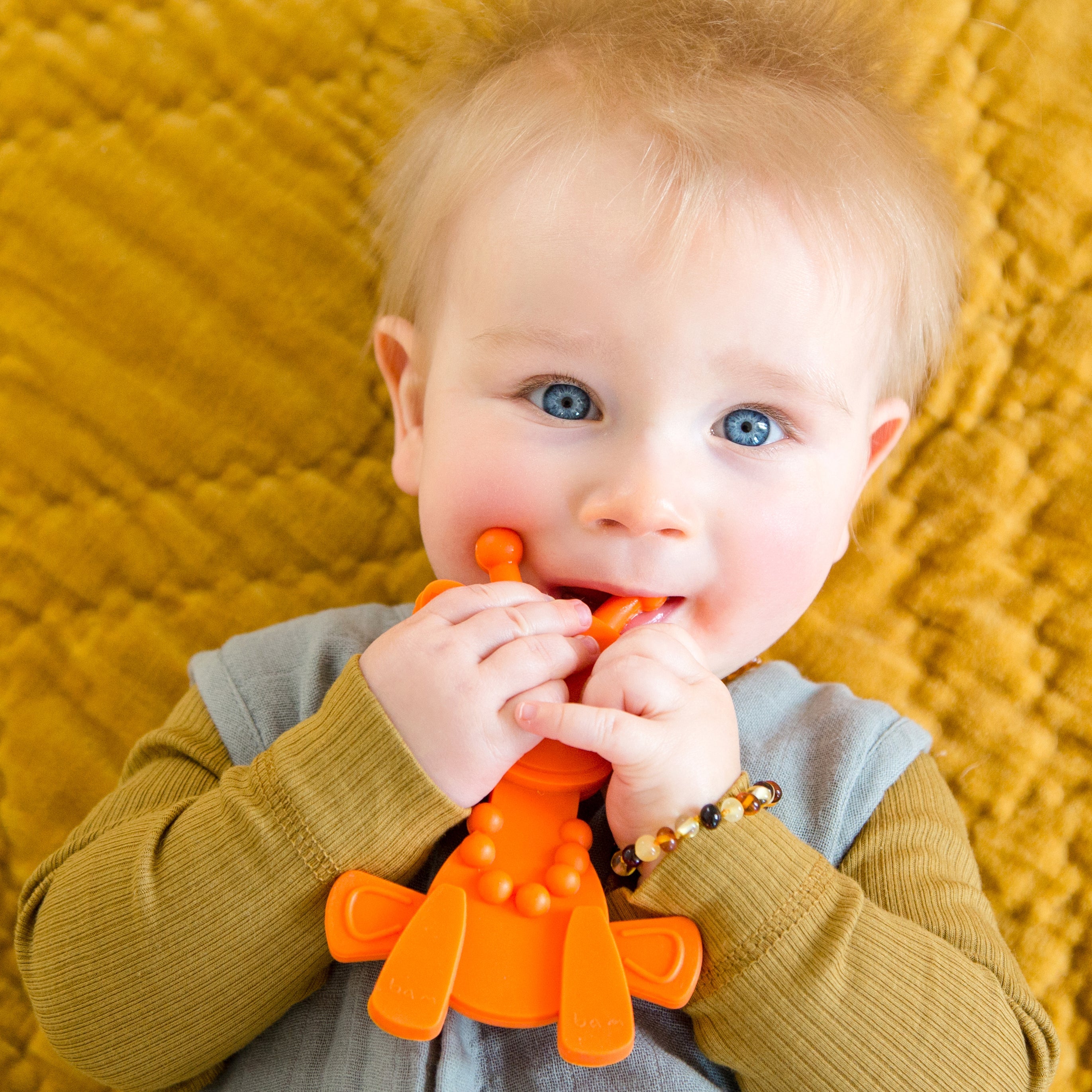 Jouet de dentition bébé Little bamBAM – Orange