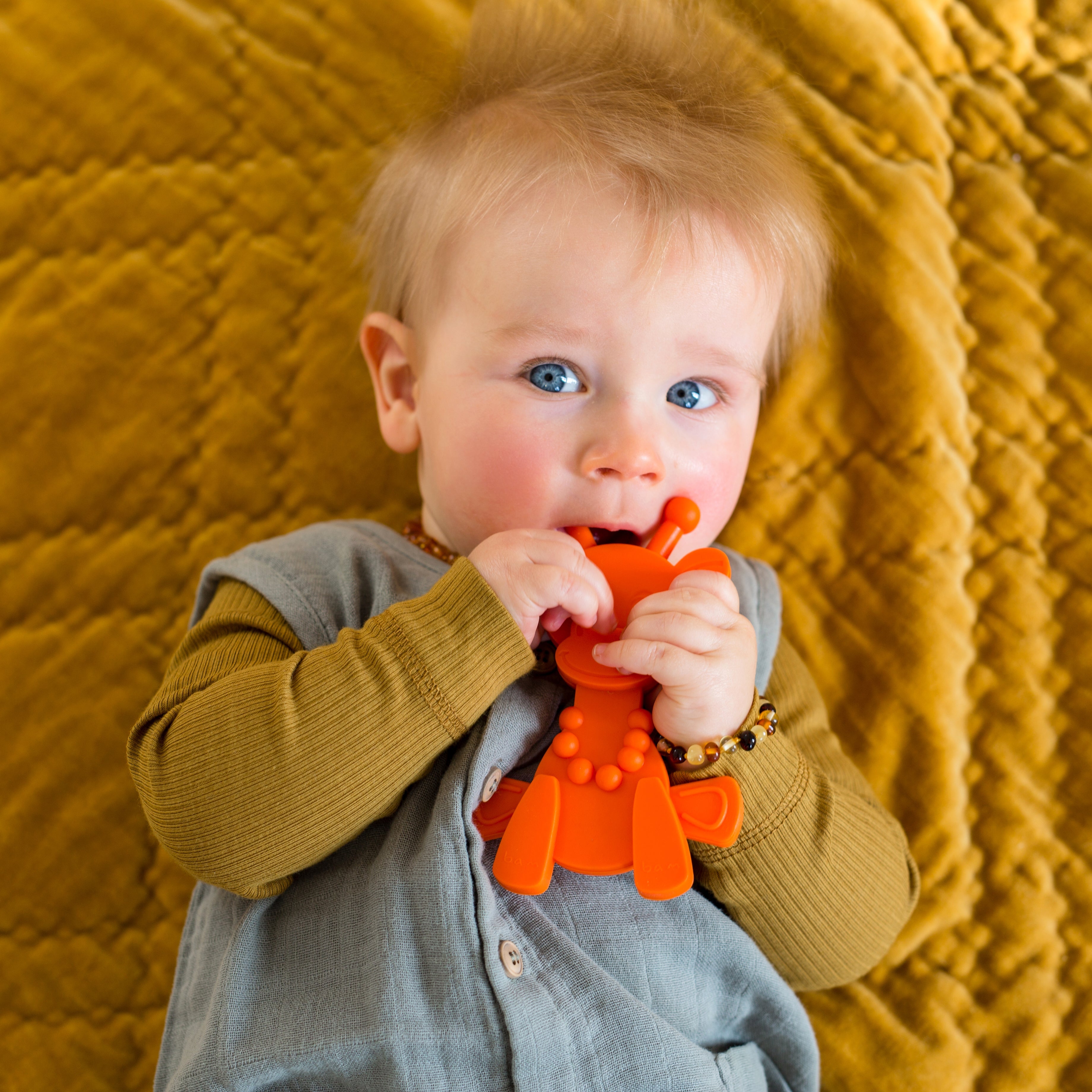 Jouet de dentition bébé Little bamBAM – Orange