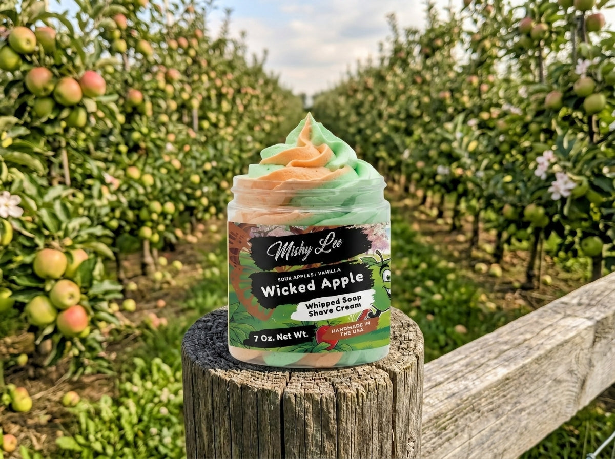 Crème fouettée et savon de rasage pomme endiablée