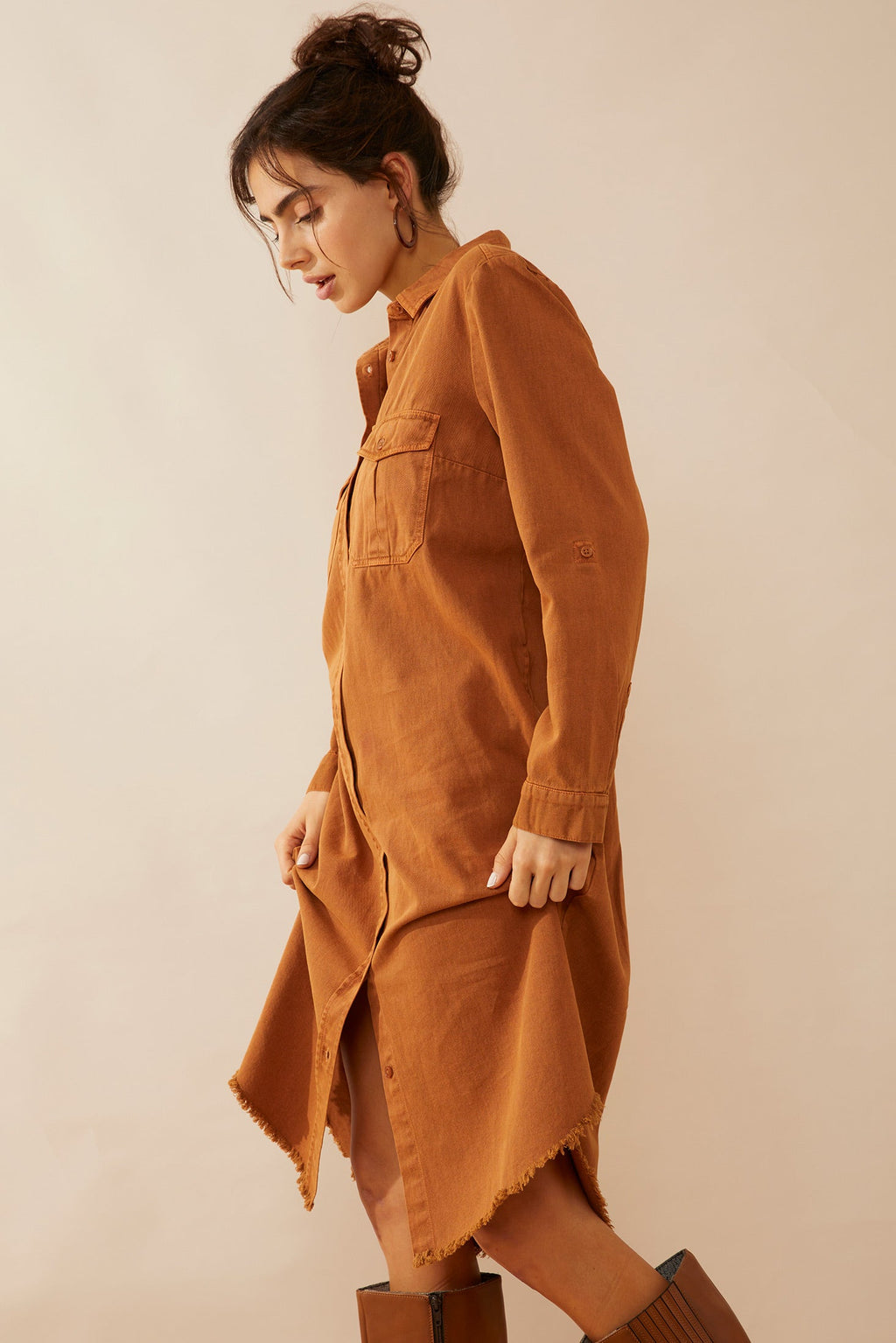 Robe chemise Jaipena coloris sable doré