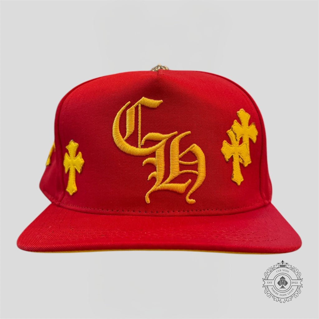 Casquette Chrome Hearts à croix brodées rouge et jaune