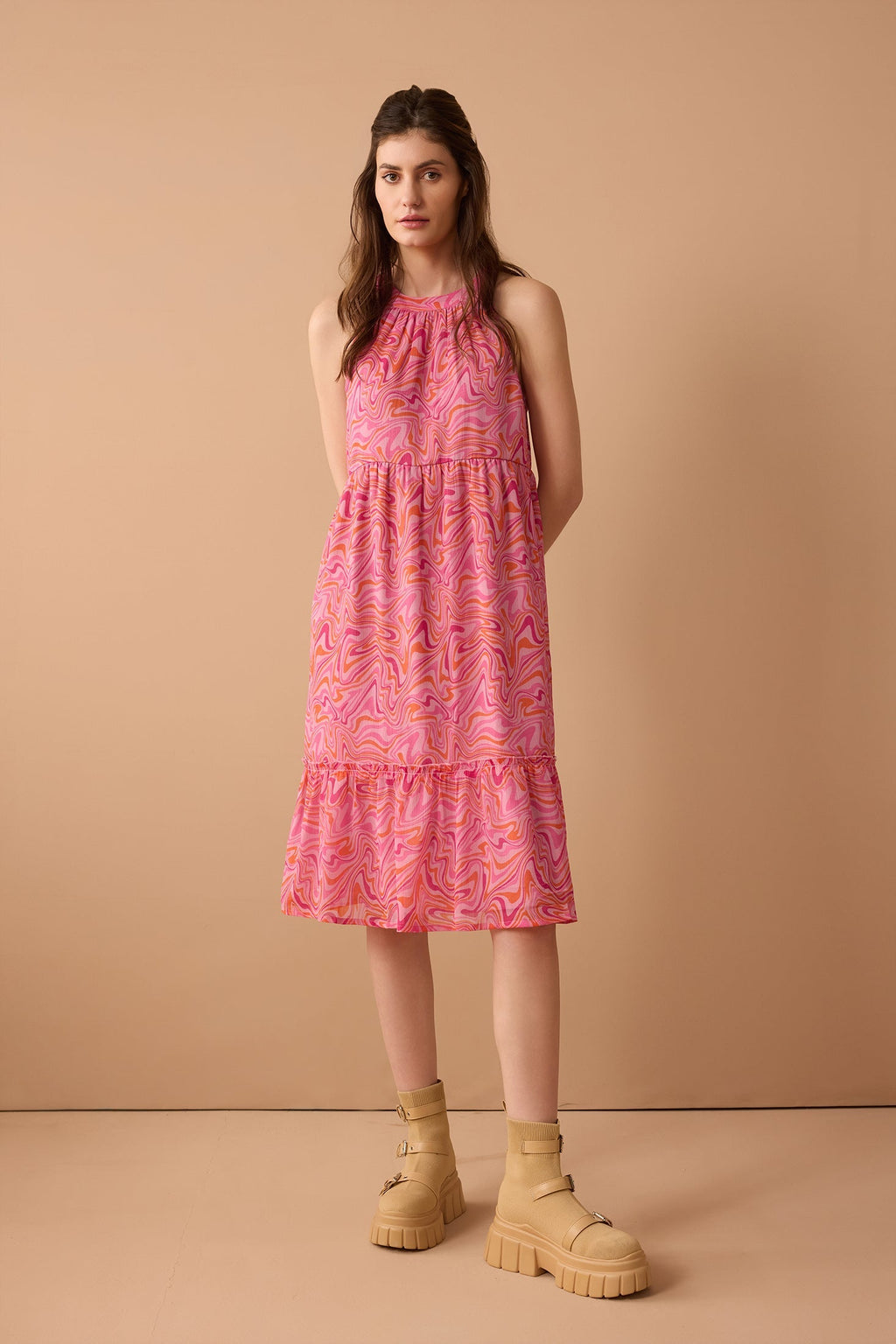 Robe Goldie Mod à encolure dos nu rose