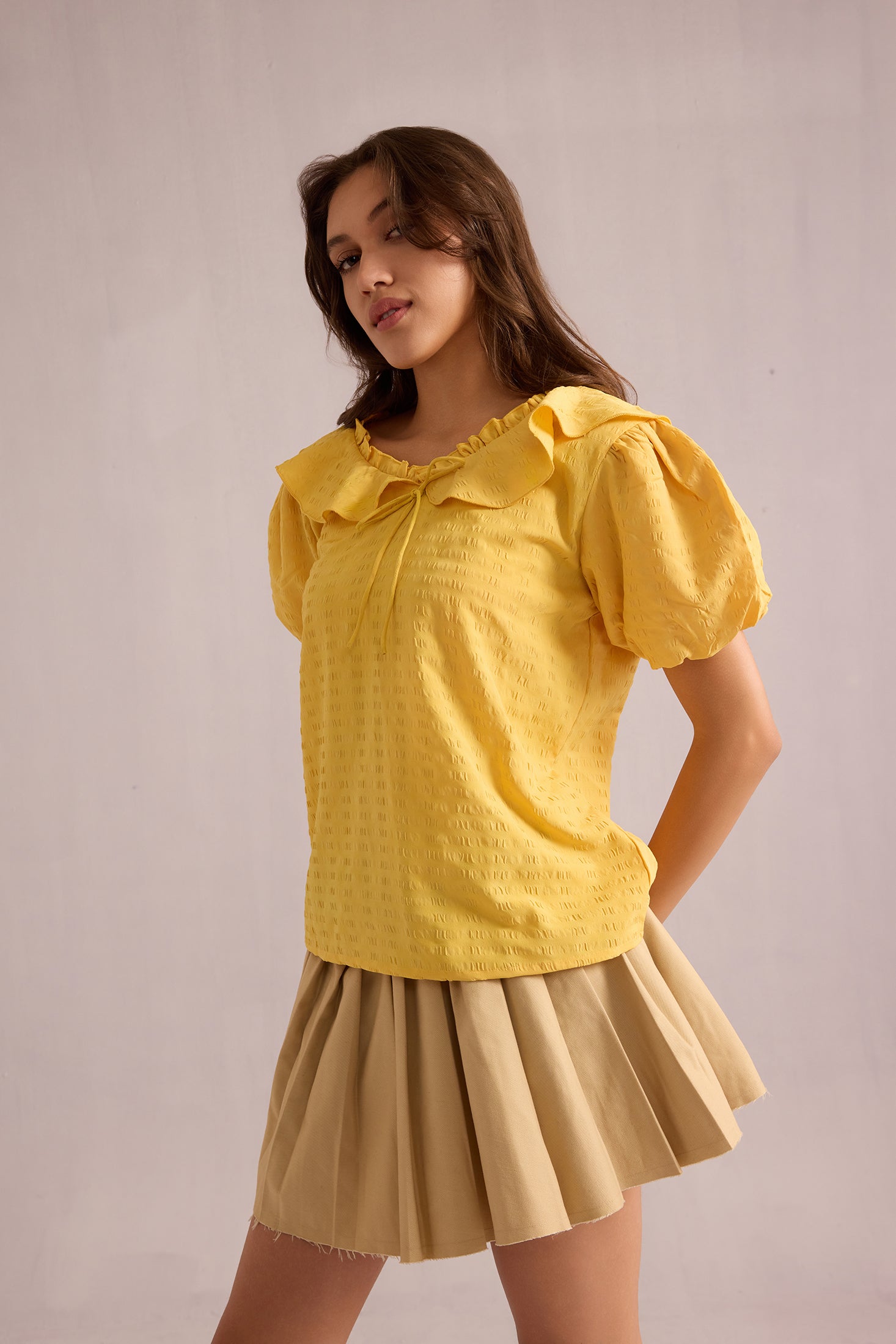 Haut court Layla doré jaune