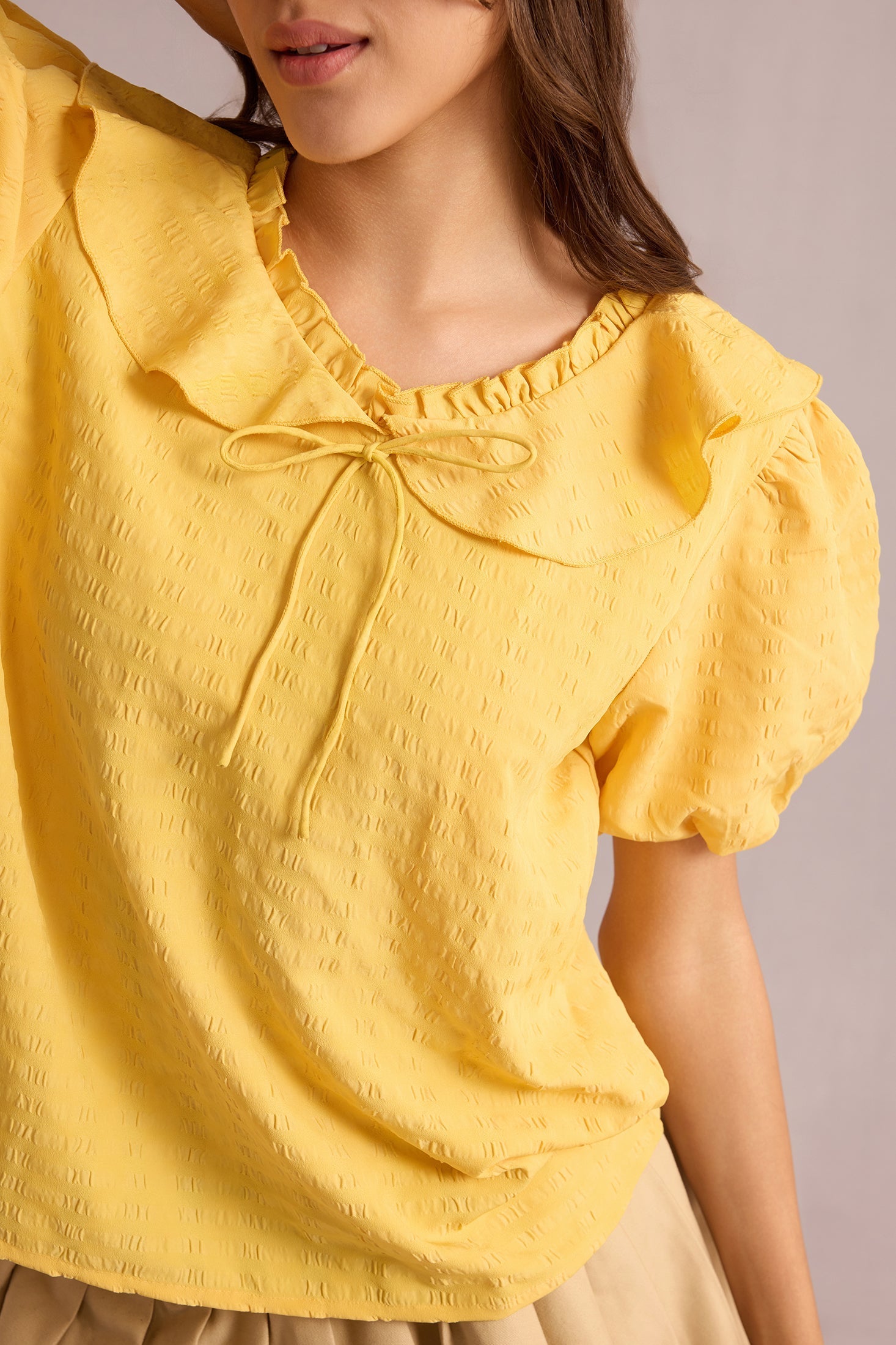 Haut court Layla doré jaune