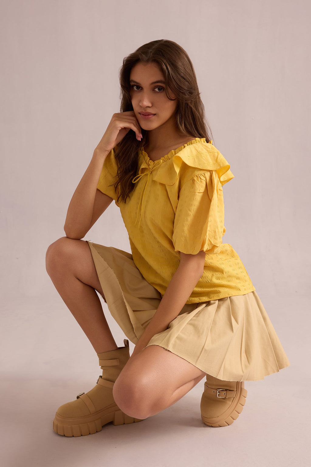 Haut court Layla doré jaune