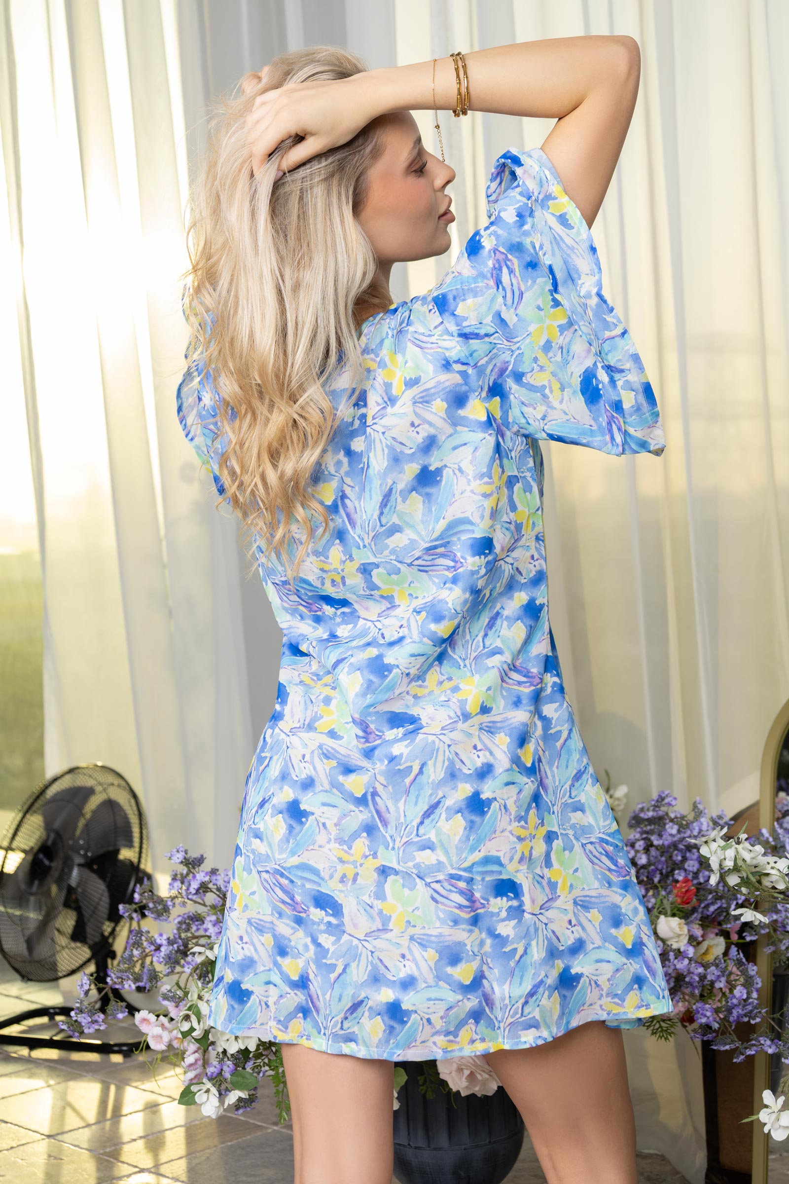 Robe en voile motif brise de Breanna - bleue