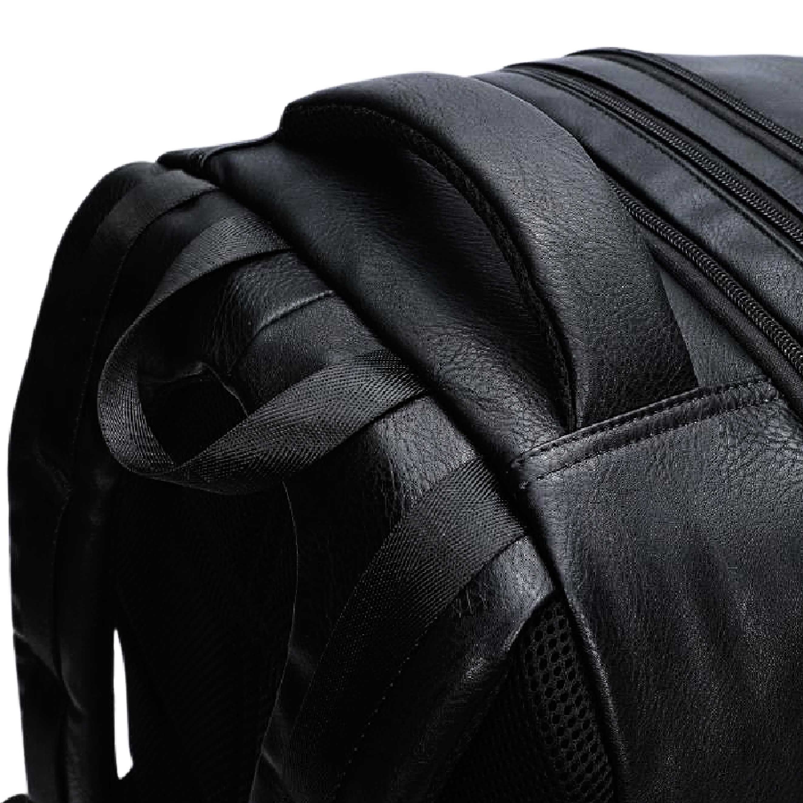 Sac à dos de cabine breveté en cuir noir (seulement 300 exemplaires)