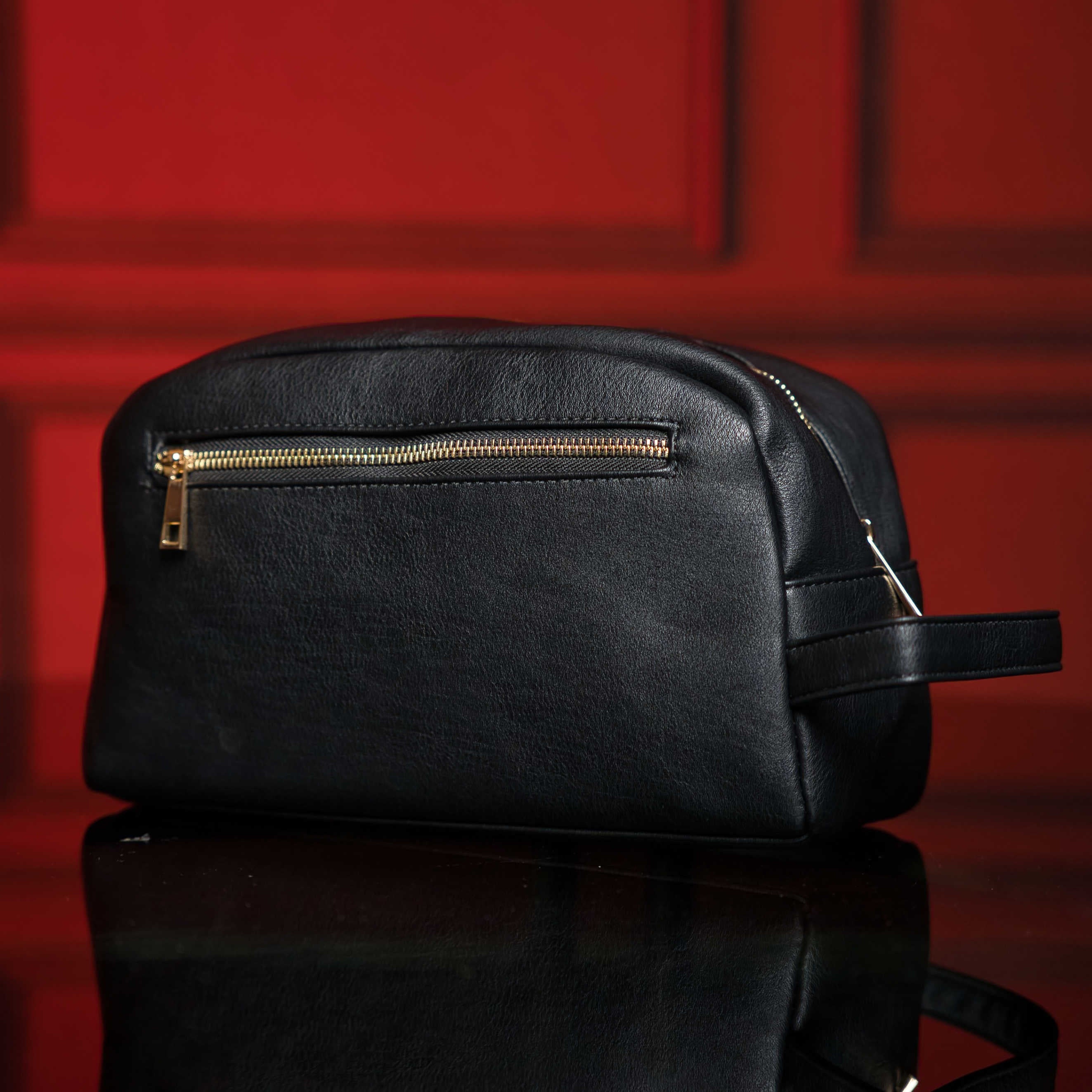Trousse de Toilette en Cuir Noir