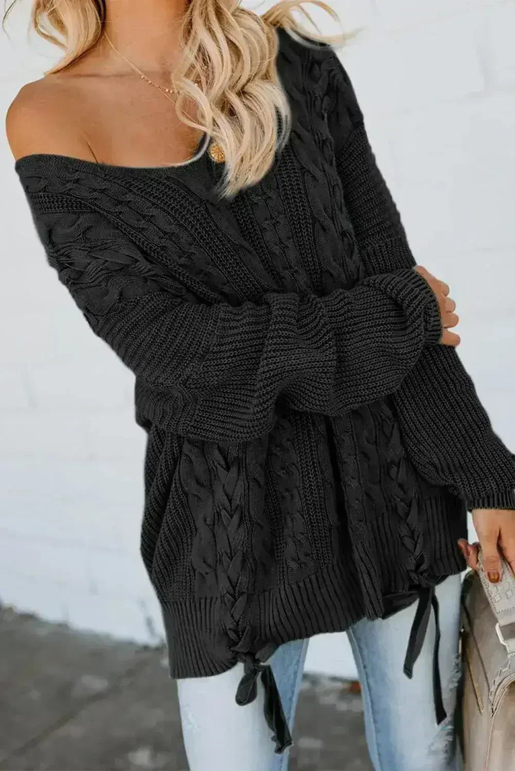Pull en maille torsadée lacé Black Love Letters