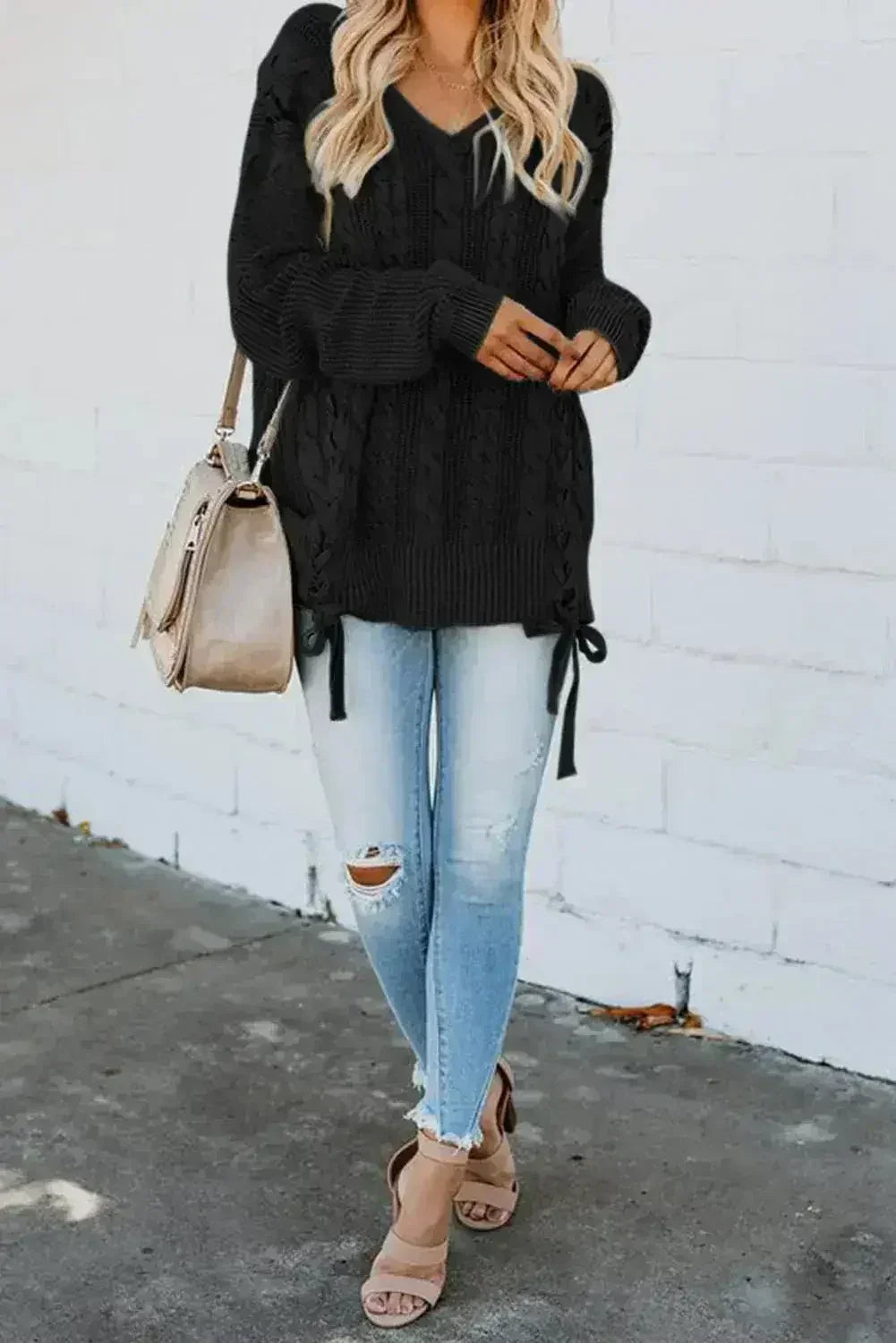 Pull en maille torsadée lacé Black Love Letters