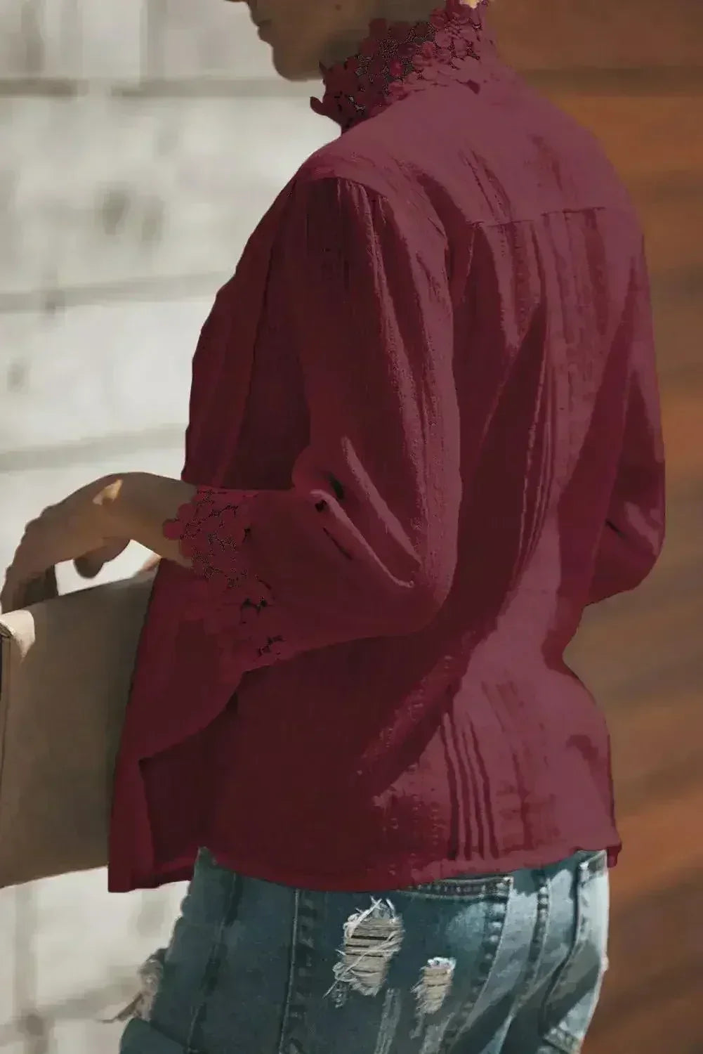 Blouse en dentelle au crochet Mary Rouge Bourgogne | Femstylo